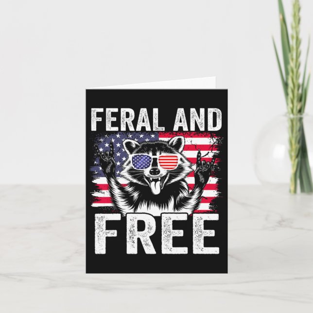 Carte Funky Feral Et Free Racoon Boy Men Drapeau Usa 4e  (Devant)