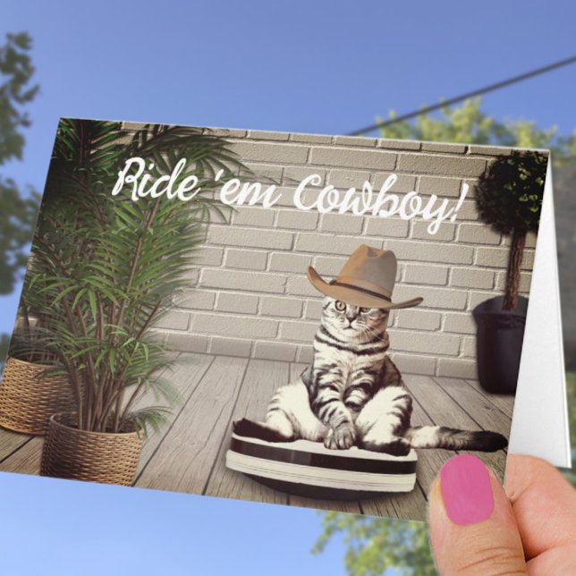 Carte Funny Cowboy Hat Cat on a Vacuum Birthday Card (Créateur téléchargé)