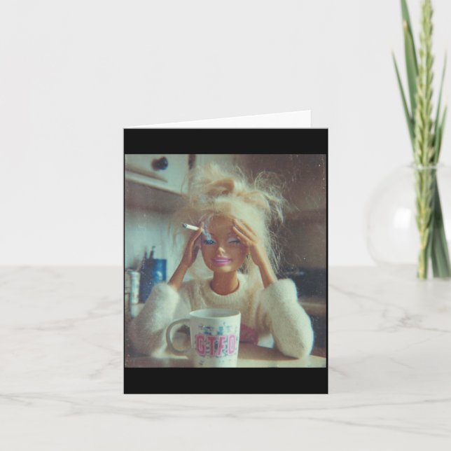 Carte Funny Disgusting Doll Face Meme Smoking Sad Sarcas (Devant)