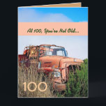 Carte FUNNY Happy 100e anniversaire Vintage Orange Truck<br><div class="desc">FUNNY Happy 100th Birthday Vintage Orange Truck A1. Cette carte avec son camion vintage dans un champ est une façon amusante de souhaiter un joyeux anniversaire à un gars très spécial. Tout le texte est personnalisable.Une carte amusante et unique ! Pour voir plus de mes cartes d'anniversaire, tapez l'année de...</div>
