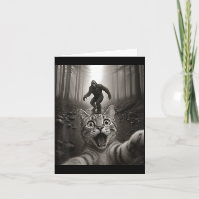 Carte Funny Surprised Ed Cat Selfie With Bigfoot Sasquat (Devant)