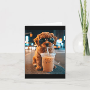 Carte Goldendoodle drôle buvant du café glacé animal