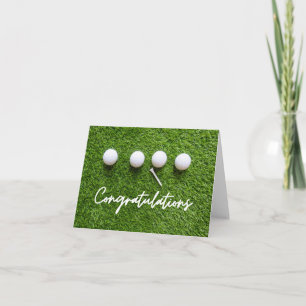 Carte Golf Félicitations avec balles sur herbe verte