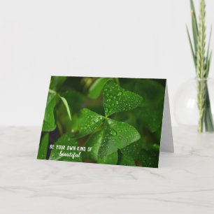 Carte gouttes d'eau sur ami shamrock
