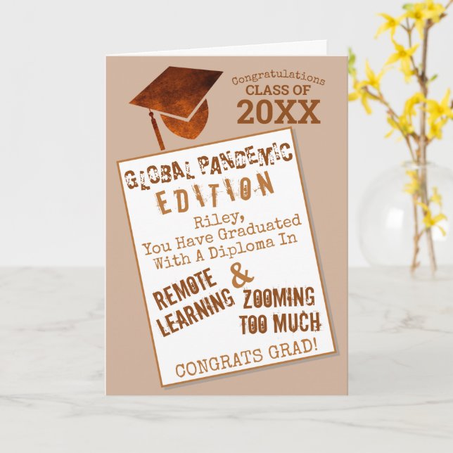 Carte Graduate Cuivre Mondial Pandemic Funny Graduation (Fleur jaune)