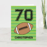 Carte Green Football 70th Birthday Card<br><div class="desc">Carte d'anniversaire de football 70e personnalisée pour lui. L'avant dispose d'un endroit où vous pouvez personnaliser avec son nom. Une carte unique d'anniversaire de football pour ses soixante-dixième ans.</div>