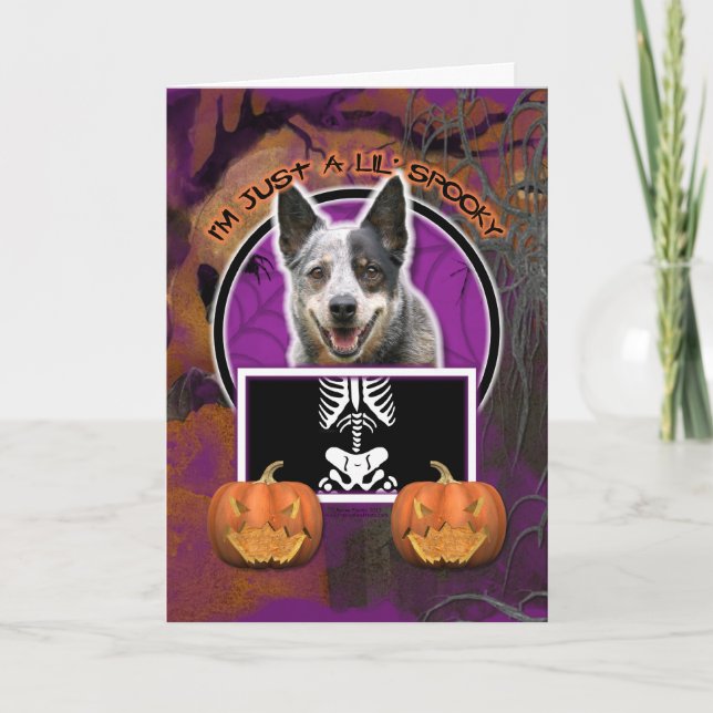 Carte Halloween - juste un Lil éffrayant - chien de (Devant)
