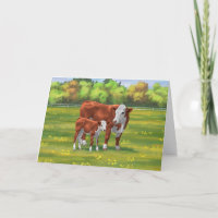 Hereford Cow & Cute Calf dans les pâturages d'été