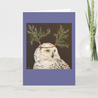 Carte hibou enneigé avec casquette de branche de cèdre