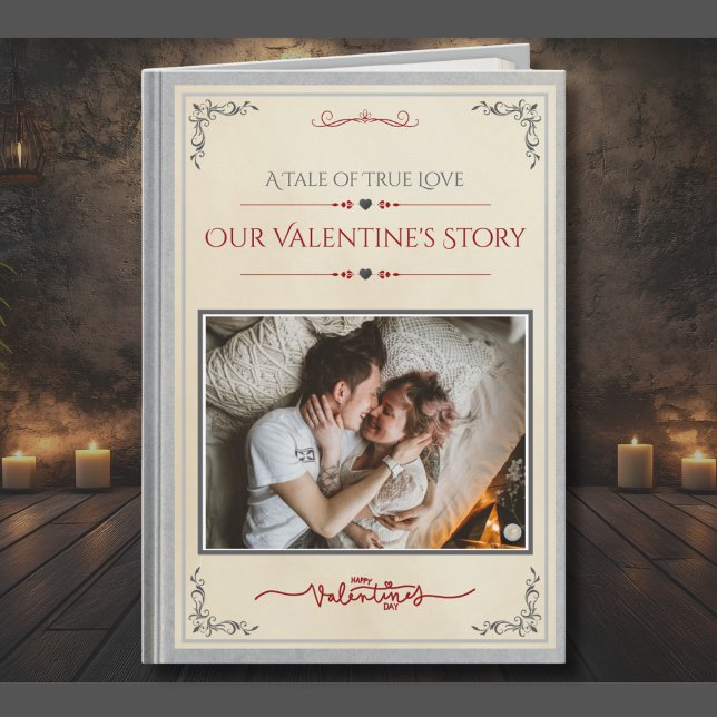 Carte Histoire moderne de la Saint-Valentin en argent po (Move over, basic cards! This Valentine’s Day card is for couples who are writing their own rules)
