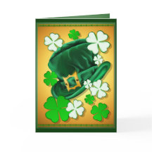 Carte irlandaise de casquette et de shamrocks