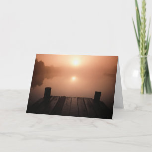 Carte Jetée en bois sur le lac au coucher du soleil la