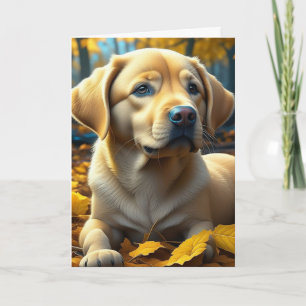 Carte Jeune chien Labrador jaune jouant dans les feuille