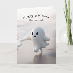 Carte Joli fantôme d'Halloween courant sur une plage