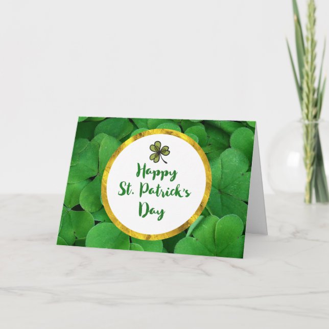 Carte Joyeuse Saint-Patrick avec des trèfles verts (Devant)