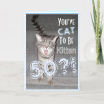 Carte Joyeux 50e anniversaire Funny Chat<br><div class="desc">Amusez-vous un anniversaire avec cette carte de chat mignonne et drôle. modifier l'âge pour répondre à vos besoins. Carte parfaite pour les amoureux de les chats.</div>