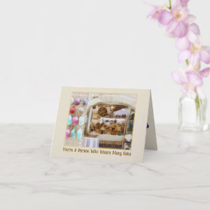 CARTE "JOYEUX ANNIVERSAIRE À UNE PERSONNE QUI PORTE DE N