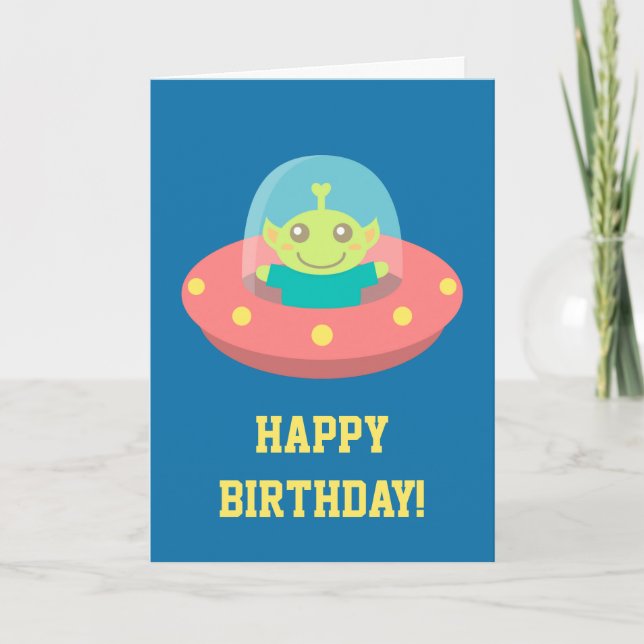 Carte Joyeux Anniversaire, Alien Mignon dans un Véhicule (Devant)
