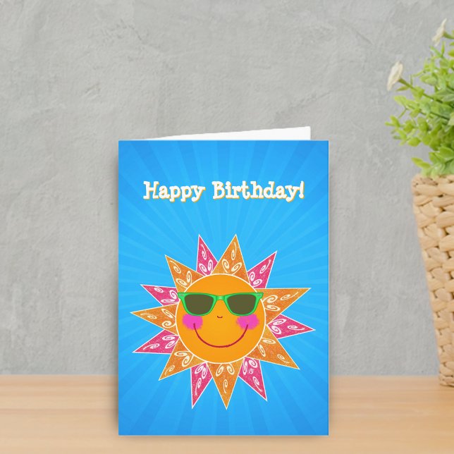 Carte Joyeux Anniversaire Amusement Soleil Orange Rose B (Fun orange bright sun fancy pink orange rayes rosy cheeks on vibrant blue Birthday greeting card.)