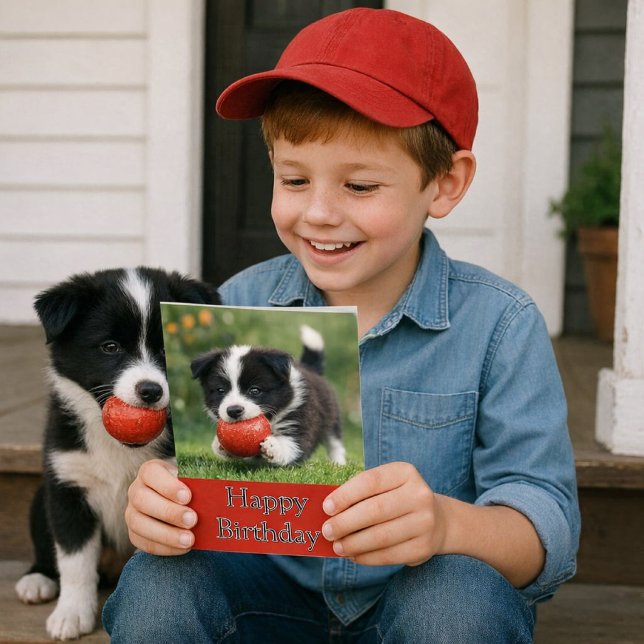 Carte Joyeux Anniversaire Enfants Amoureux des Chiens  (Joyful birthday moment with a playful pup and a bright, happy card in hand. Template card for kids)