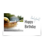 Carte "Joyeux Belated Birthday"<br><div class="desc">Oups ! Time just slipped by,  and somehow,  you missed someone's birthday. Mais non. It's not too late to send your wishes,  and this funny snail mail card might be worth the wait.</div>