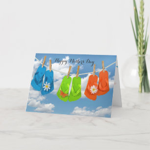 Carte Les tongs de la Fête des Mères accrochés à une lig