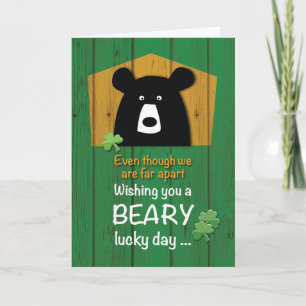 Carte Loin, ours et trèfles le jour de la Saint-Patrick