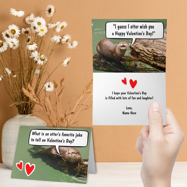 Carte Loutre drôle d'enfant, animal de la Saint-Valentin (Laughing Otter Joke Valentine's Card for Anyone. Inside message is customizable.)