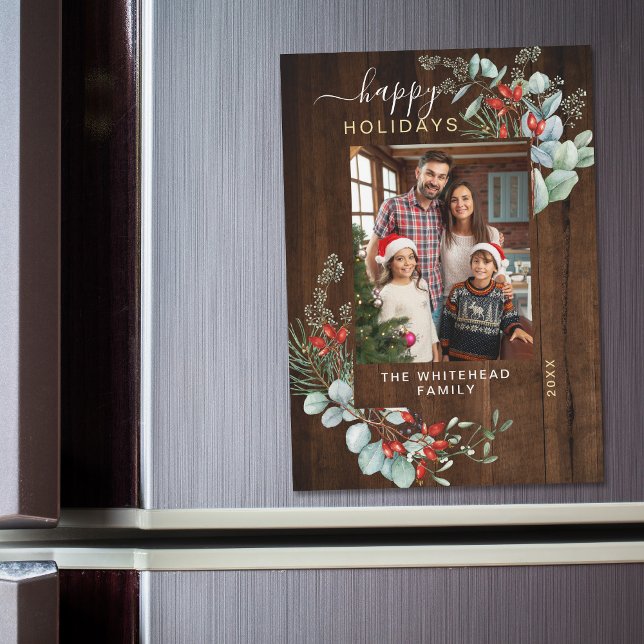 Carte magnétique Botanique Rustique Dark Wood Holi (You will love these beautiful Christmas cards! They feature botanical watercolor pine and berries.)