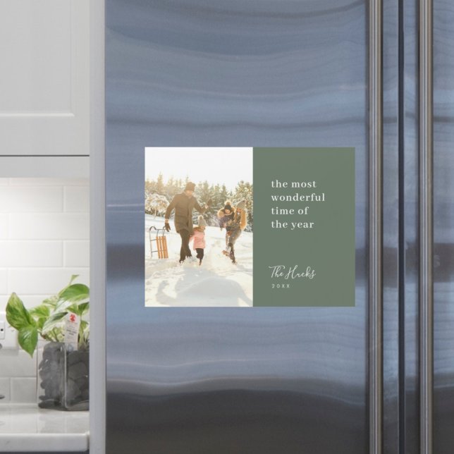 Carte magnétique moderne de Noël minimaliste (Share festive Scandi style with a modern Wonderful Time magnetic card by Guava)