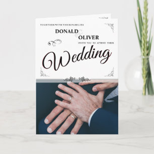 Carte Mains d'un couple gay de mariage avec des anneaux
