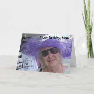 Carte Maman de joyeux anniversaire, dame dans le