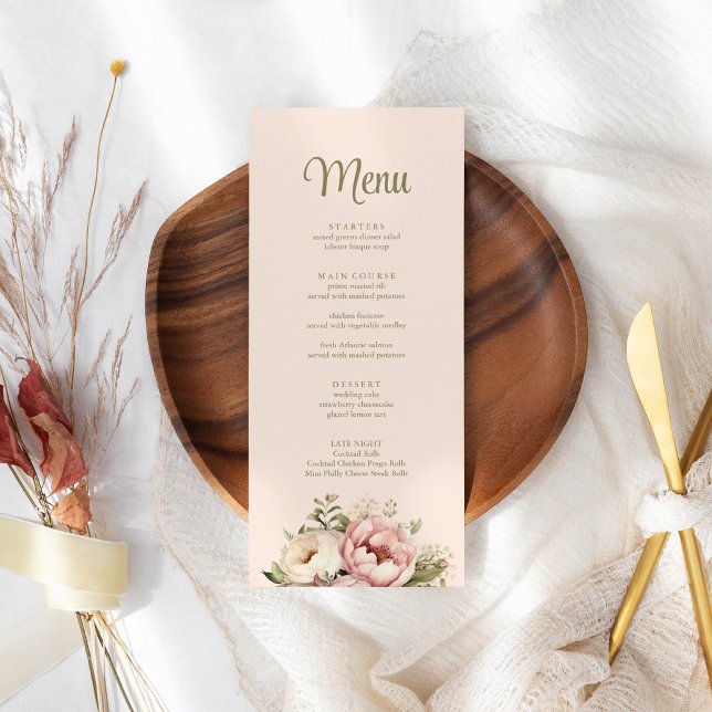 Carte menu Mariage Pale Peach et Blush Pink Floral (Pale Peach and Blush Pink Floral Wedding Menu Card on a wedding table.)