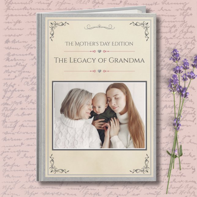 Carte Modern Luxury Grandmother Storybook Mother's Day (Premium Silver Mother's Day Card for Grandma | Modern Matriarch Storybook Heirloom Photo Keepsake)