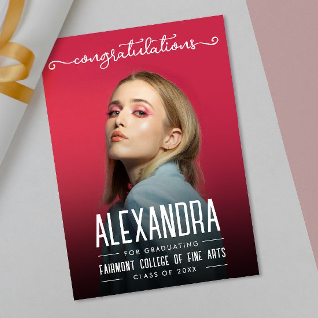Carte Modern Simple White Congratultions Graduate  Photo (Créateur téléchargé)
