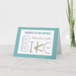Carte Montez l'anniversaire faisant du vélo de fille de<br><div class="desc">Montez l'anniversaire faisant du vélo de fille de montagne de traînées avec l'image faite à partir des pièces de vélo</div>