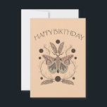 Carte Moon Moon Harvest Joyeux Anniversaire<br><div class="desc">Moon Moon Harvest Happy Birthday Card avec un Moth illustré avec fougères,  herbes et phases de lune.</div>