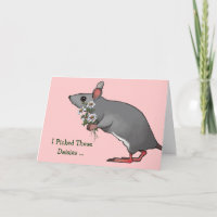 Mouse tenant des marguerites pour votre anniversai