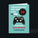 Carte Niveau Up Gamer âge personnalisé Joyeux anniversai<br><div class="desc">Juste ce qui est pour tous ces adultes qui aiment jouer à des jeux générés par ordinateur sur leurs consoles, vous savez ceux, ils ne peuvent pas se traîner hors de leur chambre lol Ce design "Félicitations vous avez fait niveau" avec l'image d'un contrôleur est facile à customiser avec un...</div>