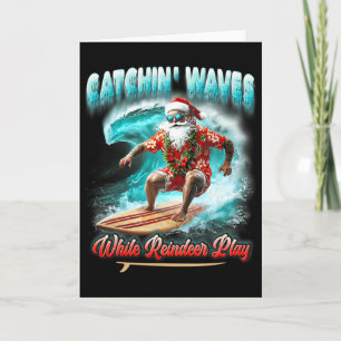 Carte Noël en juillet Surfant Santa Attrapant des Vagues