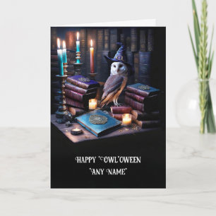 Carte Nom personnalisé d'Halloween avec chouette et magi
