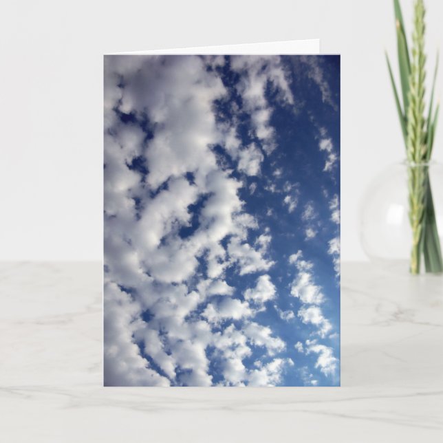 Carte Nuages Puffy Sur Ciel Bleu (Devant)
