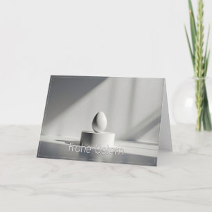 Carte Œuf de Pâques minimaliste sur un socle moderne