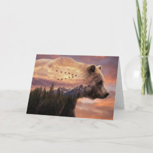 Carte Ours grizzly d'anniversaire et montagnes