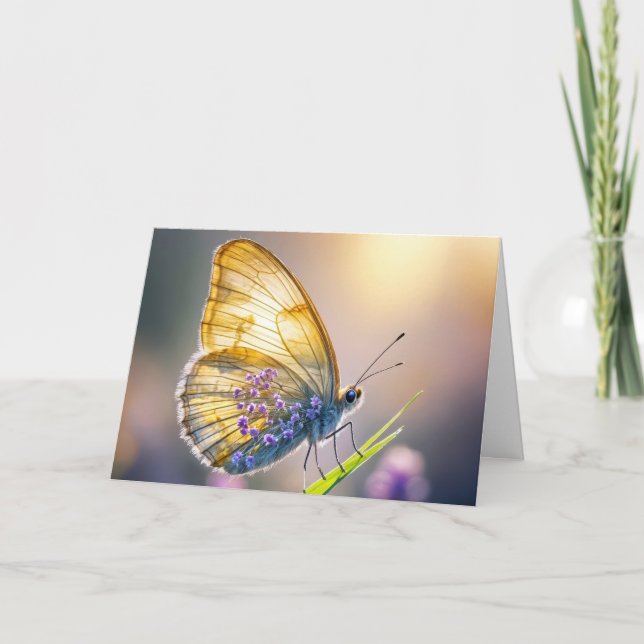 Carte Papillon d'anniversaire avec des fleurs violettes (Devant)