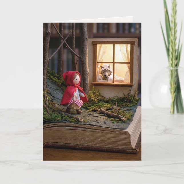 Carte Petit Chaperon Rouge d'anniversaire sur une page d (Devant)