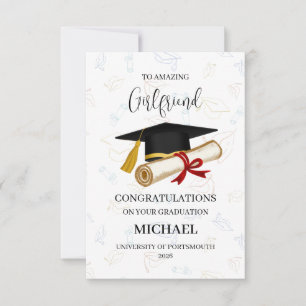 Carte Petite amie fière diplômée personnalisée
