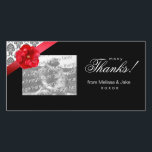 Carte photo avec arc et damas fleuris rouges<br><div class="desc">Carte photo avec arc en fleur rouge et design damassé. Il suffit d'insérer votre photo et de customiser le texte.</div>