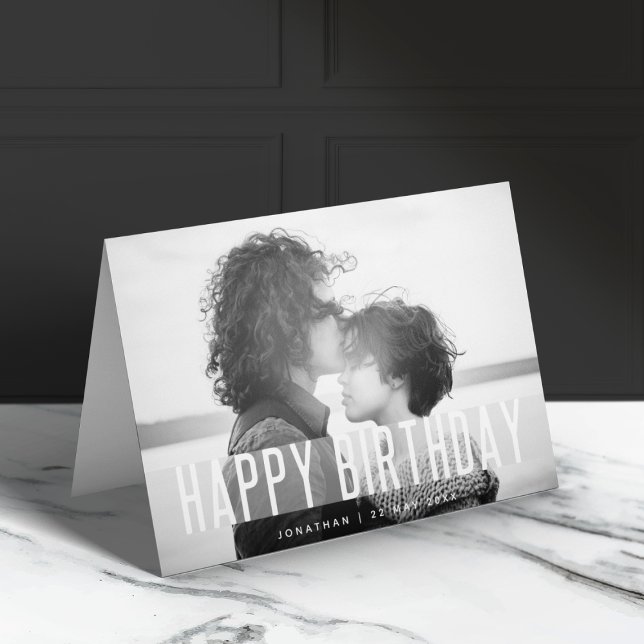 Carte Photo d'anniversaire moderne | Nom noir et blanc h (Créateur téléchargé)