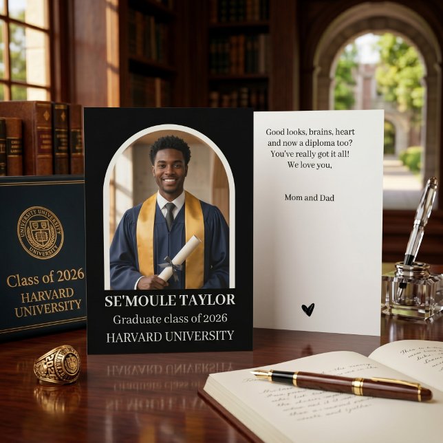 Carte Photo d'archétype de diplômé afro-américain modern (Arch Photo African American Graduate Modern Black Congratulations Class 2026)